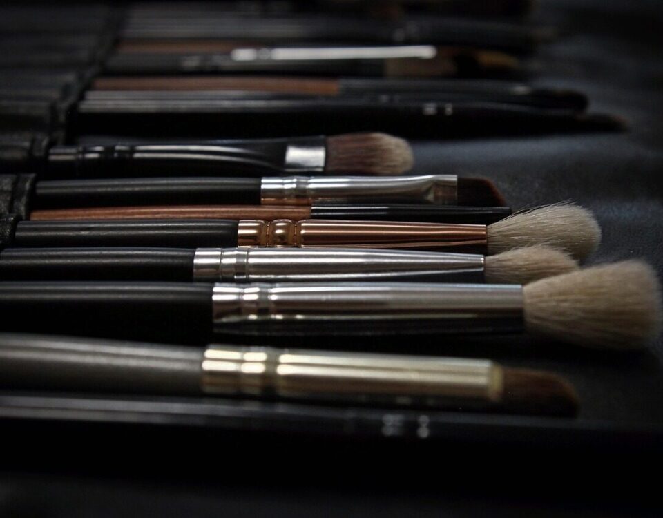 makeup, beauty, muah, brushes, tassels, cosmetics, eyeshadow, palette, makeup artist, stylist, beauty salon, brush, highlighter, powder, pomade, artist, makeup, makeup, makeup, makeup, makeup, beauty, cosmetics, beauty salon